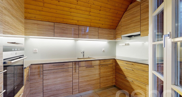 Charmante 3.5-Zimmer-Duplexwohnung mit Blick ins Grüne image 2