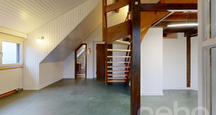 Charmante 3.5-Zimmer-Duplexwohnung mit Blick ins Grüne image 5