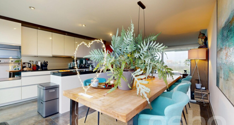 Ein leuchtender Schmuckkasten am Bielersee image 3