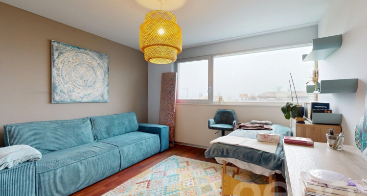 Ein leuchtender Schmuckkasten am Bielersee image 10