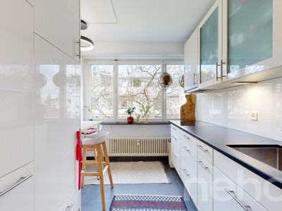 Zentrumsnahe 4.5-Zimmerwohnung mit Balkon und eigenem Waschturm image 5