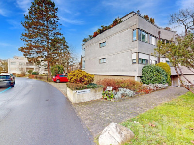 Zentrumsnahe 4.5-Zimmerwohnung mit Balkon und eigenem Waschturm image 12