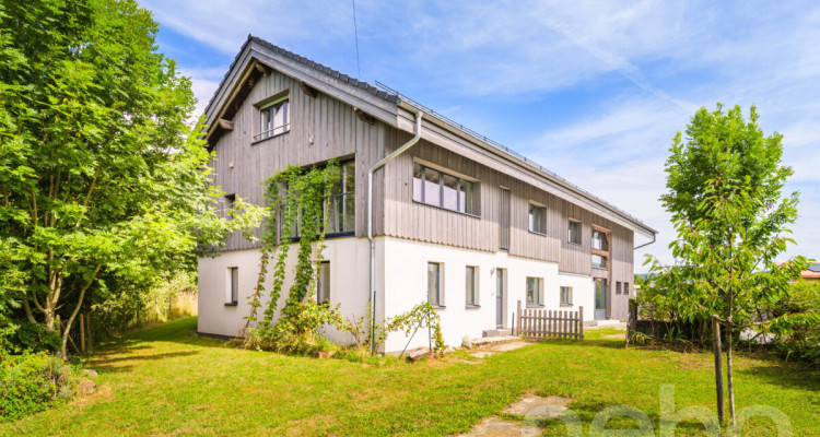 FERME RÉNOVÉE AVEC LOGEMENT INDÉPENDANT ET TERRAIN EN PERMACULTURE image 1