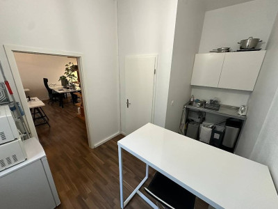 A louer - Local commercial 55 m² + cave - Lausanne centre 1 640.- par mois image 2