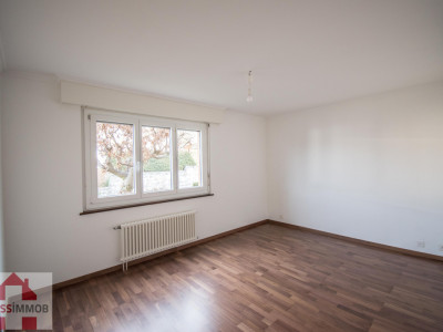 OBJET RARE A LA TOUR-DE-PEILZ image 4