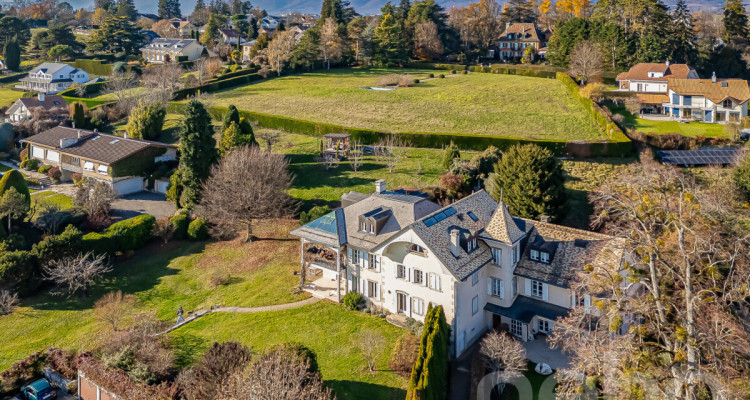 Prestigieux attique dans une maison historique rénovée image 12