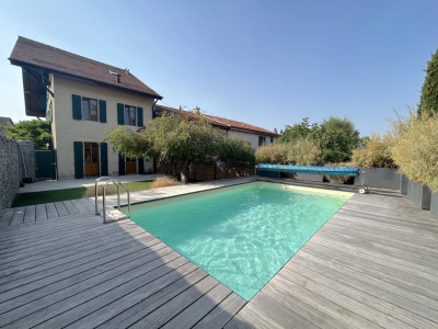 Magnifique maison villageoise avec piscine image 1