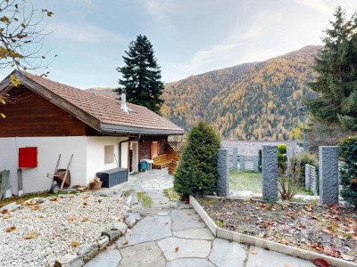 Exclusif: Chalet sur trois niveaux avec jardin image 4