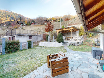 Exclusif: Chalet sur trois niveaux avec jardin image 8