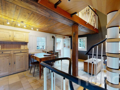 Exclusif: Chalet sur trois niveaux avec jardin image 9