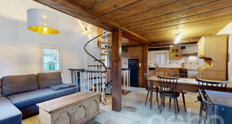 Exclusif: Chalet sur trois niveaux avec jardin image 11