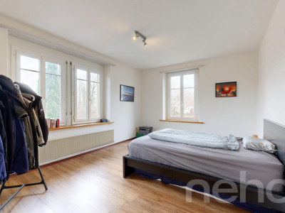 Grosszügiges Zweifamilienhaus mit Charakter und Potenzial image 9