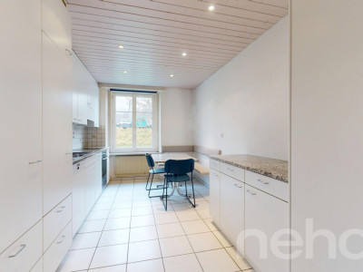 Grosszügiges Zweifamilienhaus mit Charakter und Potenzial image 10