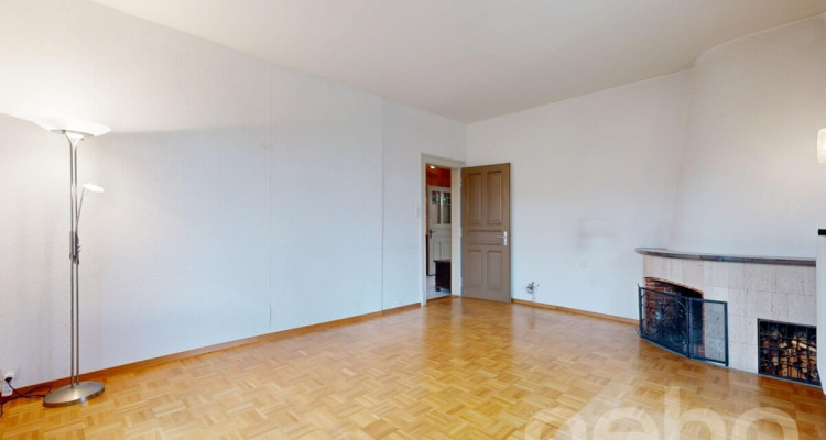 Grosszügiges Zweifamilienhaus mit Charakter und Potenzial image 5