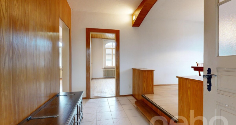 Grosszügiges Zweifamilienhaus mit Charakter und Potenzial image 12