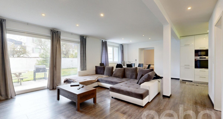 Immeuble avec excellent Rendement Entièrement Rénové  ! image 2