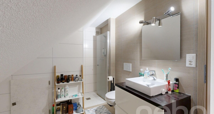 Immeuble avec excellent Rendement Entièrement Rénové  ! image 8