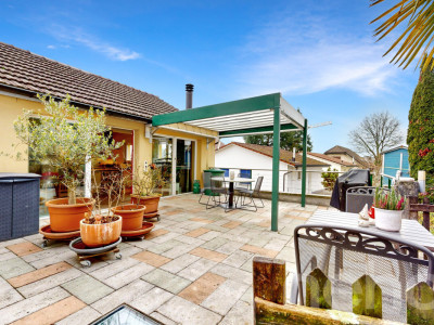 Grosszügiges Doppel-EFH mit Einliegerwohnung und Weitsicht image 9