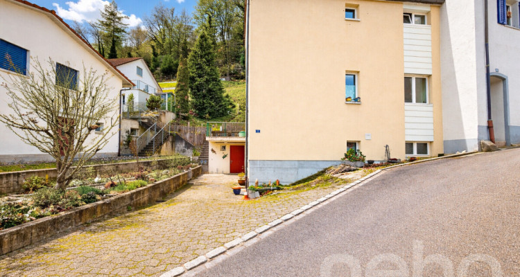 Grosszügiges Doppel-EFH mit Einliegerwohnung und Weitsicht image 12