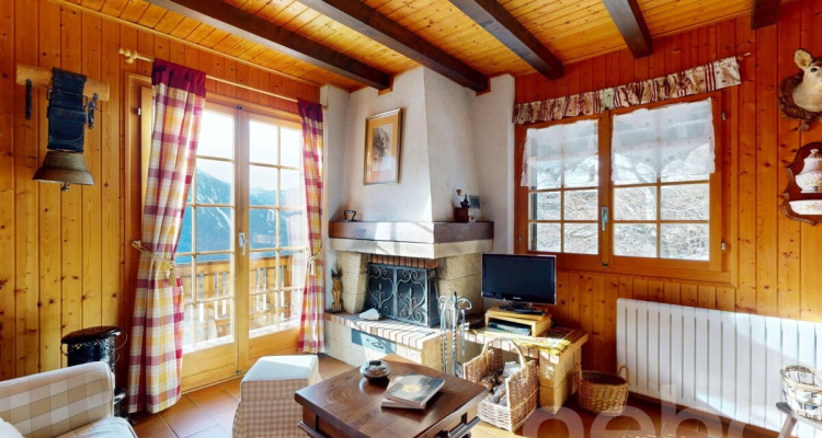Exclusif: Charmant chalet avec 3 chambres image 2