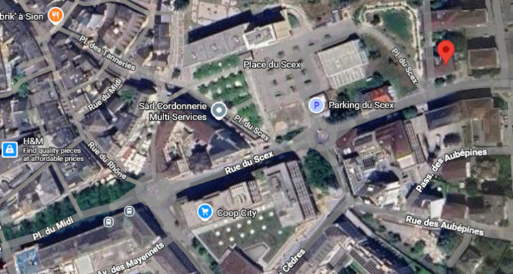 Place de parking garage intérieur au centre-ville de Sion image 1