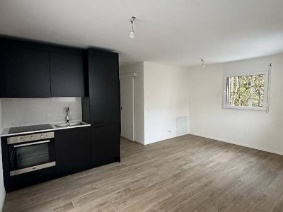 Studio au Centre de Lausanne, 1400CH image 2