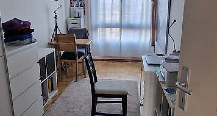 Appartement lumineux de 5 pièces au Grand-Lancy avec balcon image 3