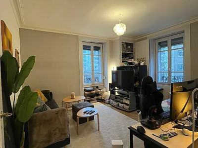 Appartement situe rue de Carouge à Genève  image 1