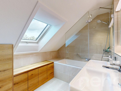 Moderne 4.5 Zimmer Doppelhaushälfte mit Garten und Teils Weitblick image 9