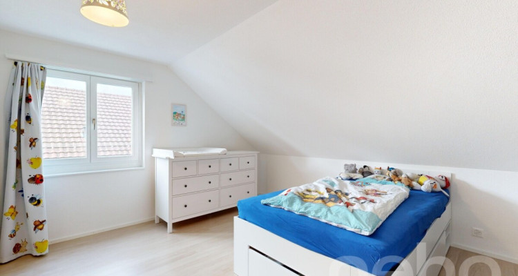 Moderne 4.5 Zimmer Doppelhaushälfte mit Garten und Teils Weitblick image 7