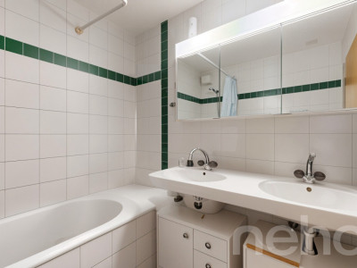 Helle 4.5-Zimmerwohnung mit Cheminée, Balkon, Grünblick. Nähe Thun. image 7