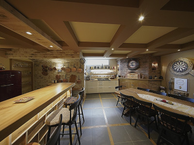 Exceptionnelle villa 9 pièces - 6 chambres image 1