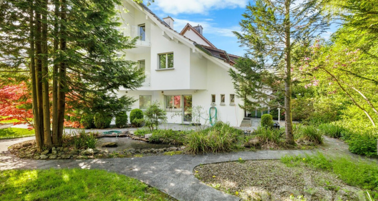 Wunderschöne 6.5-Zimmer Doppelhaushälfte im Grünen image 12