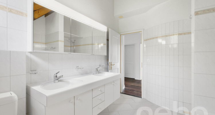 Wunderschöne 6.5-Zimmer Doppelhaushälfte im Grünen image 5