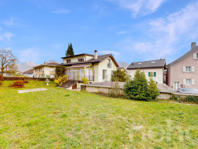 Maison pluri-familiale de trois unités au centre de Vouvry image 2