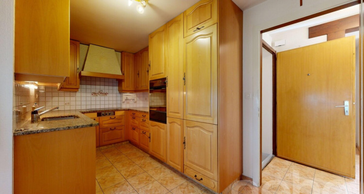 Maison pluri-familiale de trois unités au centre de Vouvry image 4