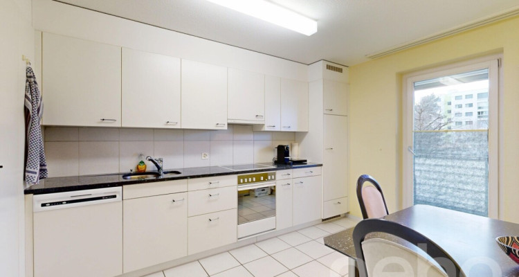 Stilvolle Wohnung im Ruopigenquartier image 7