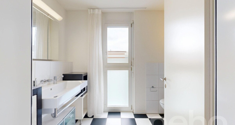 Grosszügiges Einfamilienhaus in ruhigem Wohnquartier image 7