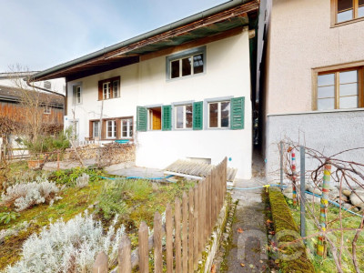 Charmantes 4-Zimmer-Flarzhaus mit Geschichte und Ausblick image 3