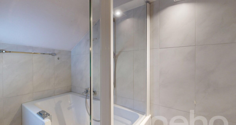 Charmantes 4-Zimmer-Flarzhaus mit Geschichte und Ausblick image 9