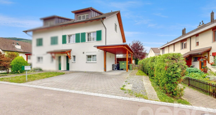 Geräumiges Doppeleinfamilienhaus an ruhiger Lage image 1