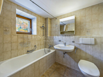 Investment property with several flats image 4