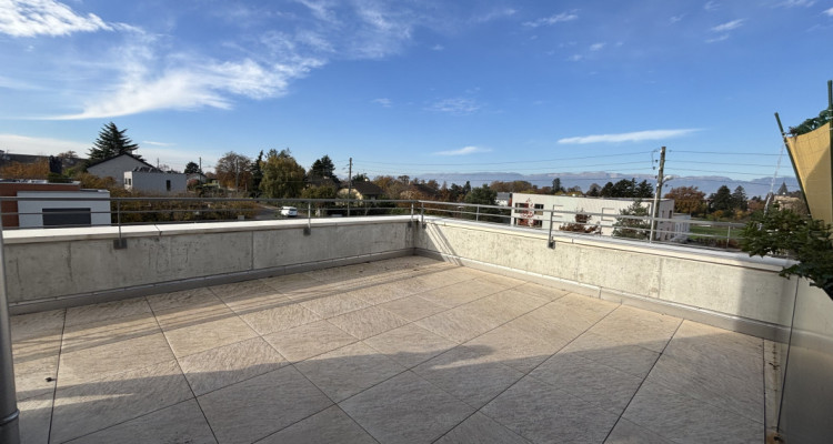 ✨ NOUVEAUTÉ ! APPARTEMENT ATTIQUE 2,5 PIÈCES – CORSIER (GE) ✨ image 3