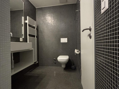 Appartement au centre-ville de Neuchâtel image 7