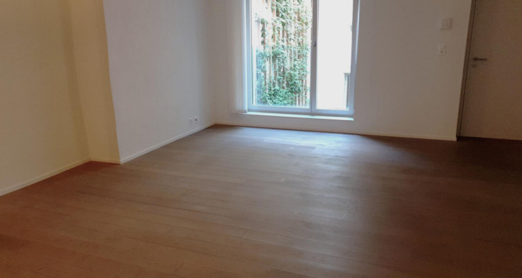 Appartement au centre-ville de Neuchâtel image 3