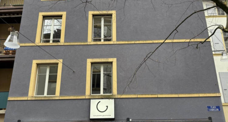 Appartement au centre-ville de Neuchâtel image 13