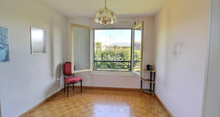 Centre du Village  Vue Lac et Vignes image 4