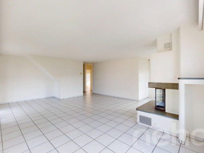 Grosszügige Maisonette-Wohnung mit Weitblick image 12