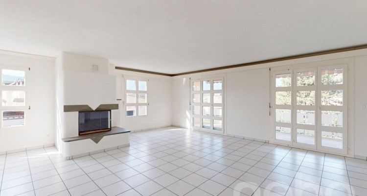 Grosszügige Maisonette-Wohnung mit Weitblick image 1