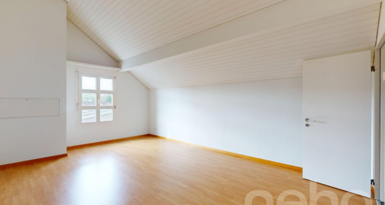 Grosszügige Maisonette-Wohnung mit Weitblick image 5